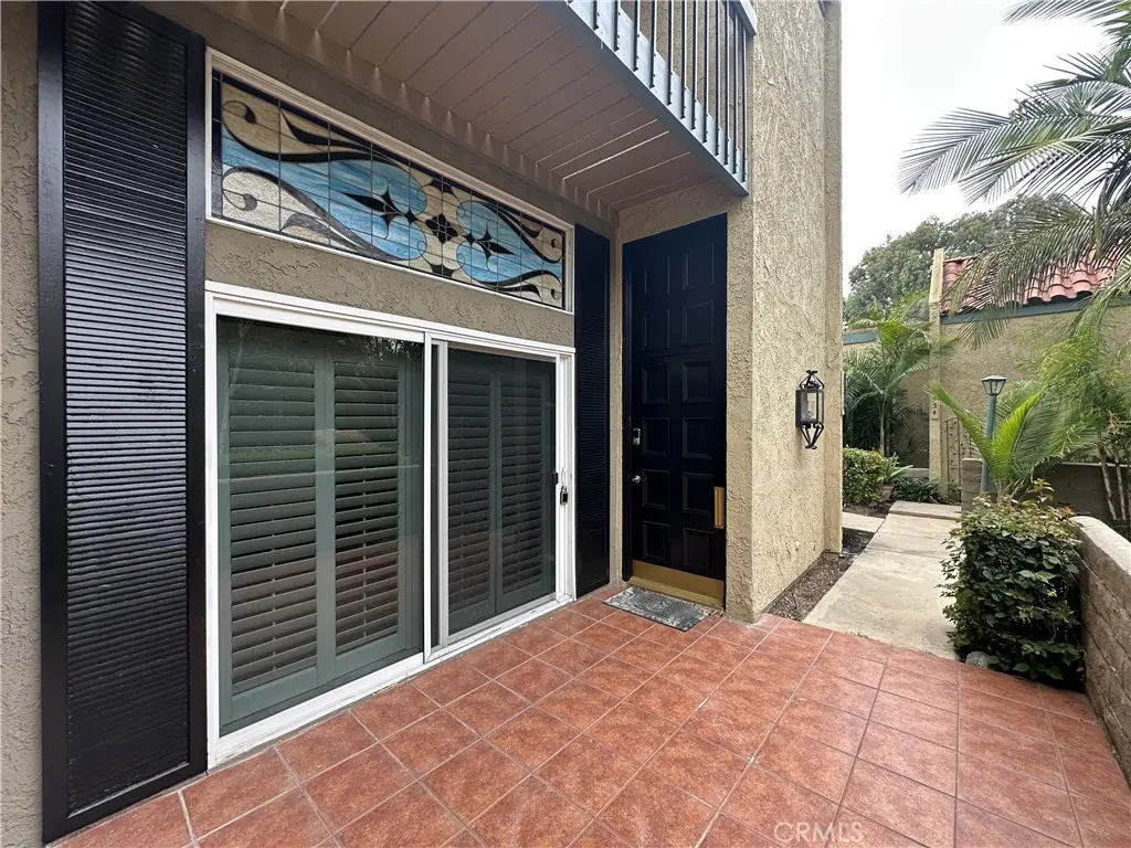 Townhouse for sale at 938 Palo Verde Avenue, Long Beach, CA featuring 3 beds and 3 baths