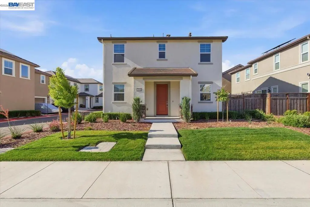 Single Family Residence for sale at 2134 Daimler St, Lathrop, CA featuring 3 beds and 3 baths