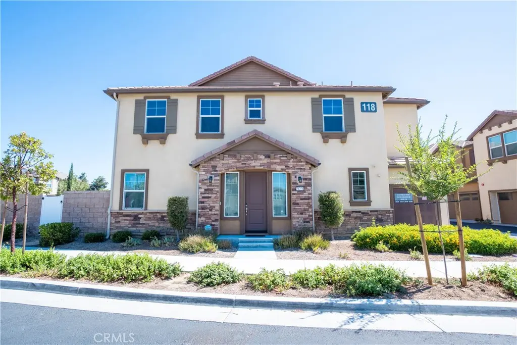 Townhouse for rent at 28228 Heirloom, Temecula, CA featuring 4 beds and 3 baths
