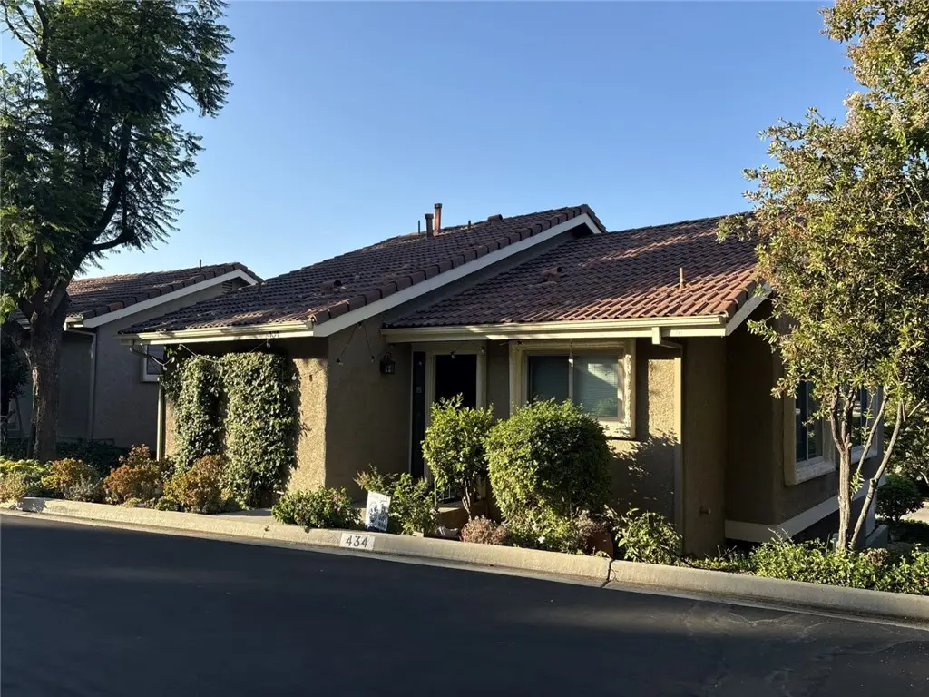 434 Vista Dorado, Oak Park, CA — listing photo 1