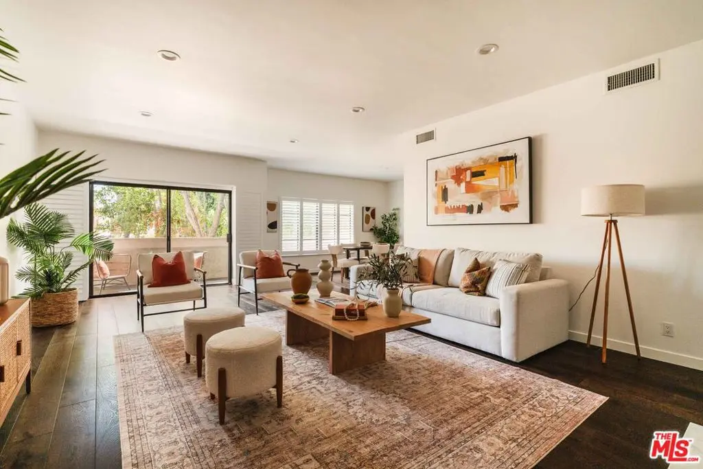 Condominium for sale at 14050 Magnolia Boulevard 105, Los Angeles, CA featuring 2 beds and 2 baths