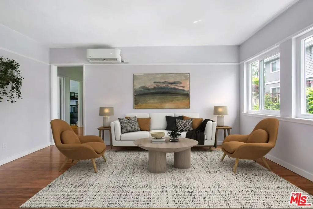 7129 Coldwater Canyon Avenue 10, North Hollywood, CA — listing photo 1