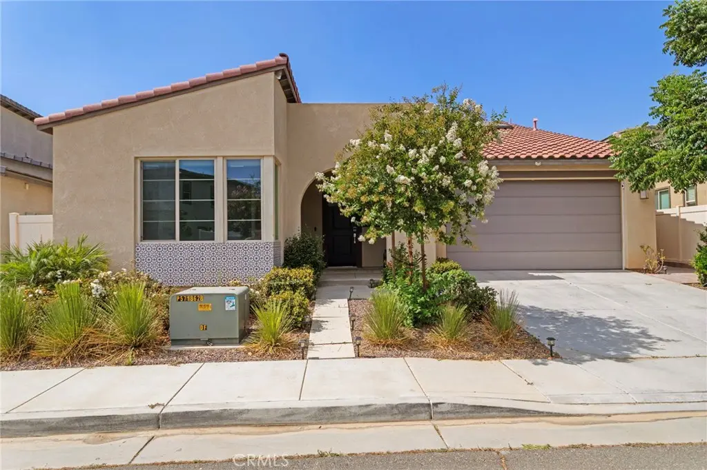 1628 Park Run Lane, Beaumont, CA — listing photo 1