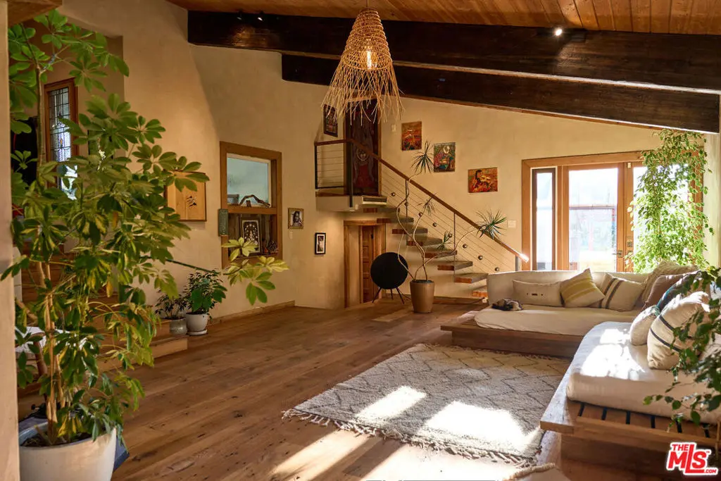 22068 Topanga School Road, Topanga, CA — listing photo 1