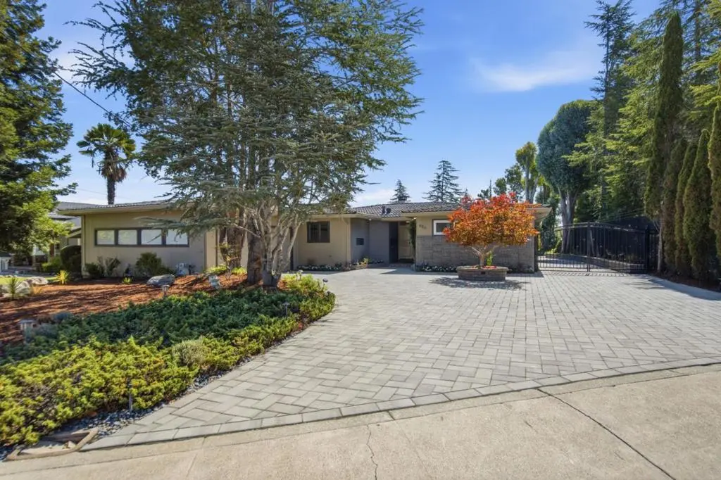 886 Heather Drive, San Carlos, CA — listing photo 1
