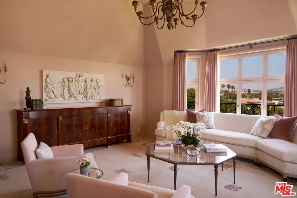 Condominium for sale at 316 N Rossmore Avenue 605, Los Angeles, CA featuring 3 beds and 3 baths