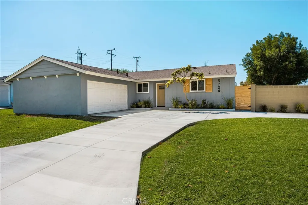 5724 N Galanto, Azusa, CA — listing photo 1