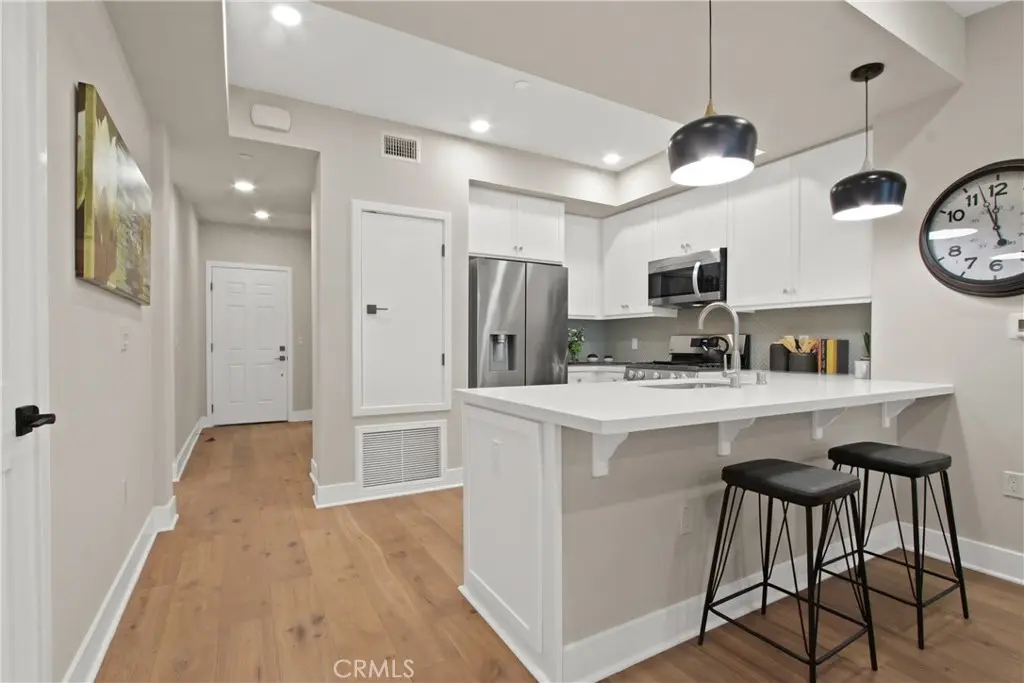 Condominium for sale at 927 Deep Valley Drive 215, Rolling Hills Estates, CA featuring 3 beds and 3 baths