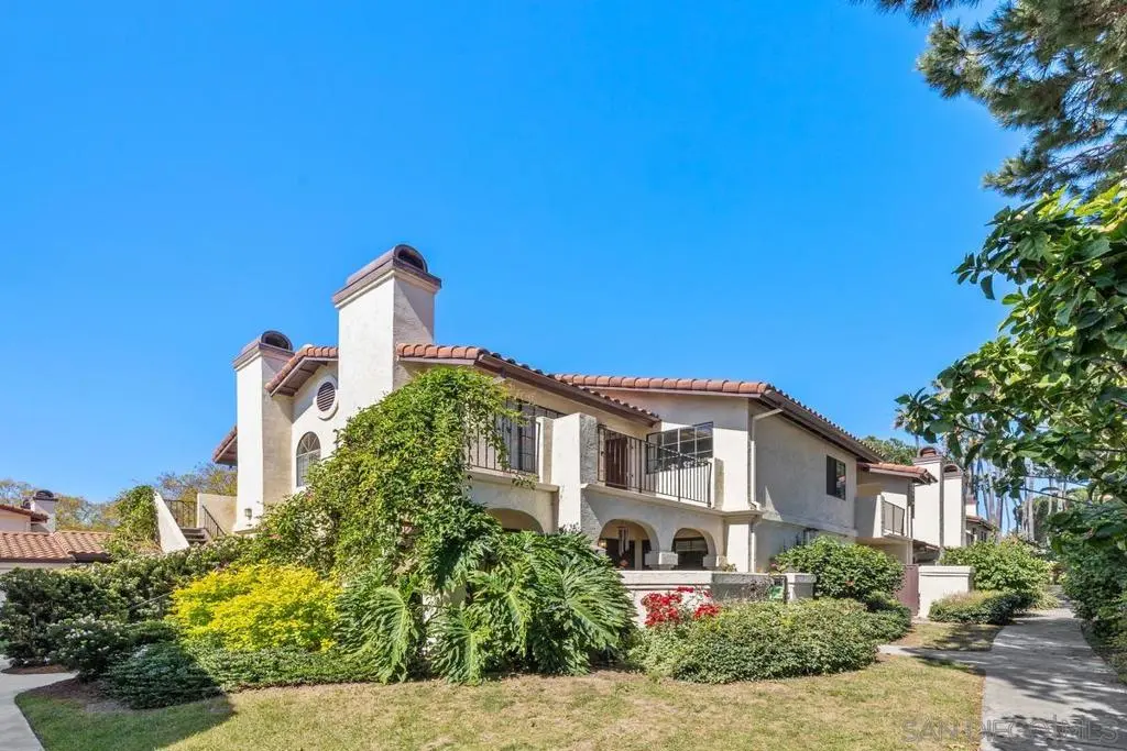 Condominium for sale at 4240 Porte De Merano 71, San Diego, CA featuring 2 beds and 2 baths