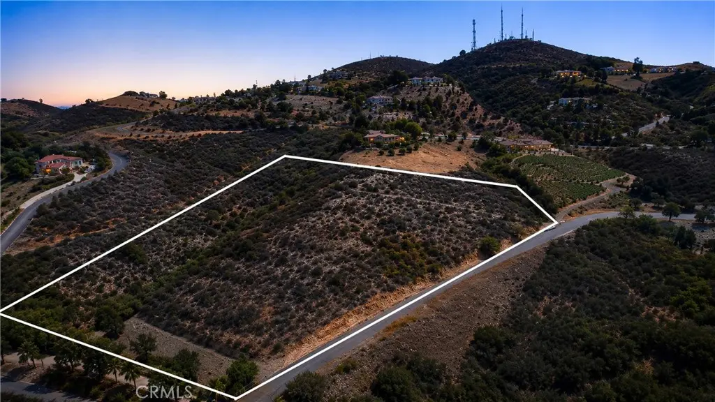 3104 Red Mountain Heights Drive, Fallbrook, CA — listing photo 1