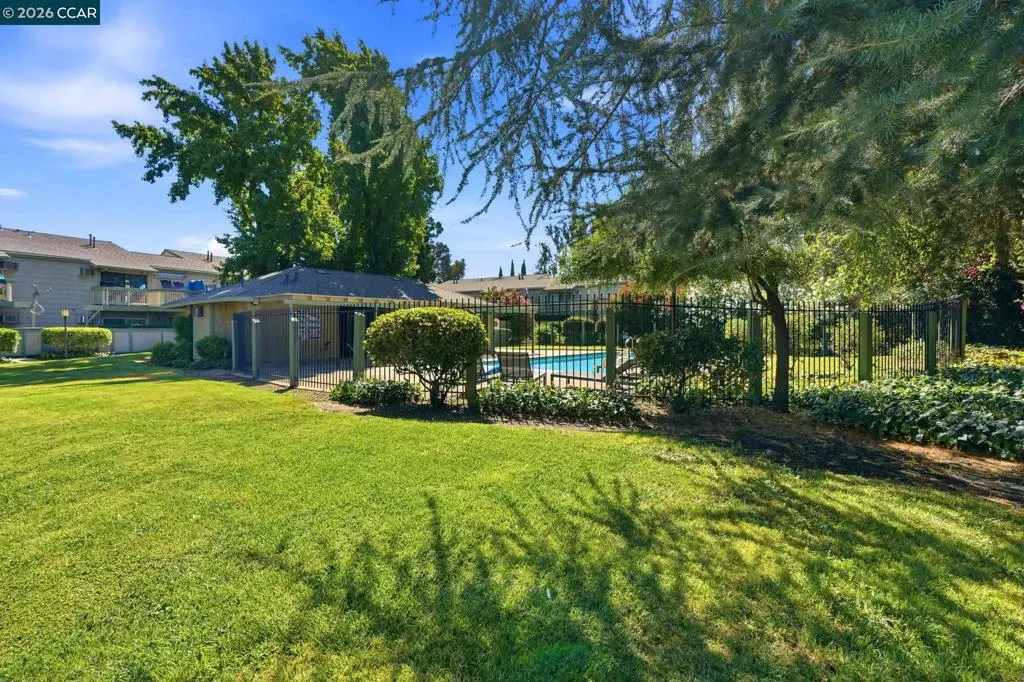 2890 Treat Blvd 39, Concord, CA — listing photo 1