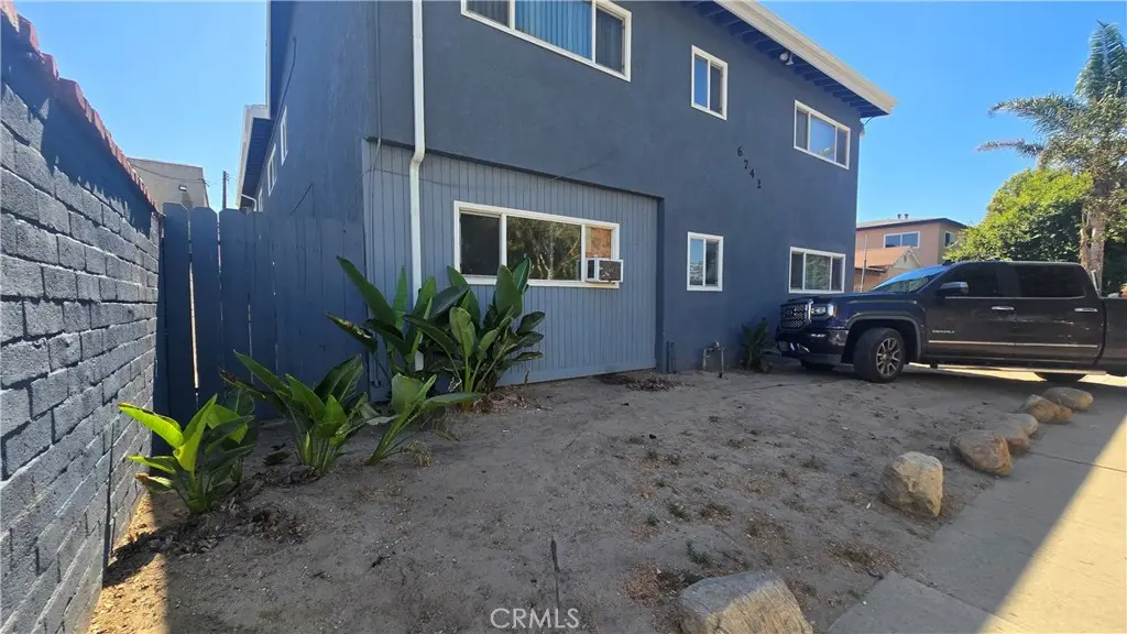 6742 Lemp Avenue, North Hollywood, CA — listing photo 1