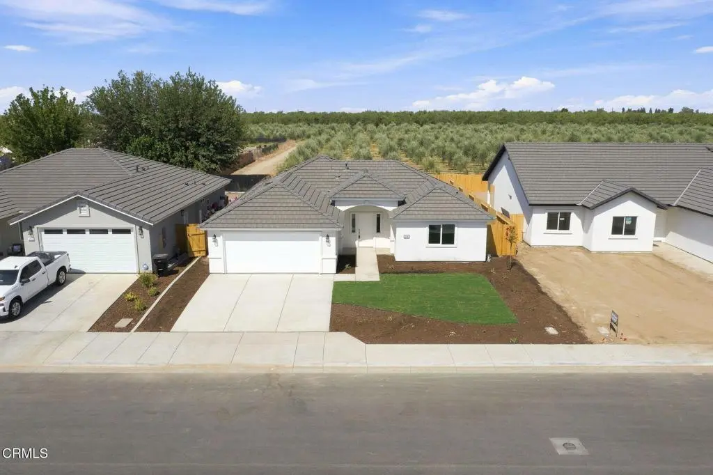 Single Family Residence for sale at 609 Lawford Street, Shafter, CA featuring 4 beds and 2 baths