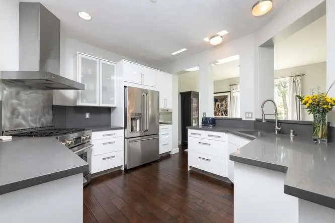 Townhouse for sale at 107 Positano Circle, Redwood City, CA featuring 3 beds and 3 baths