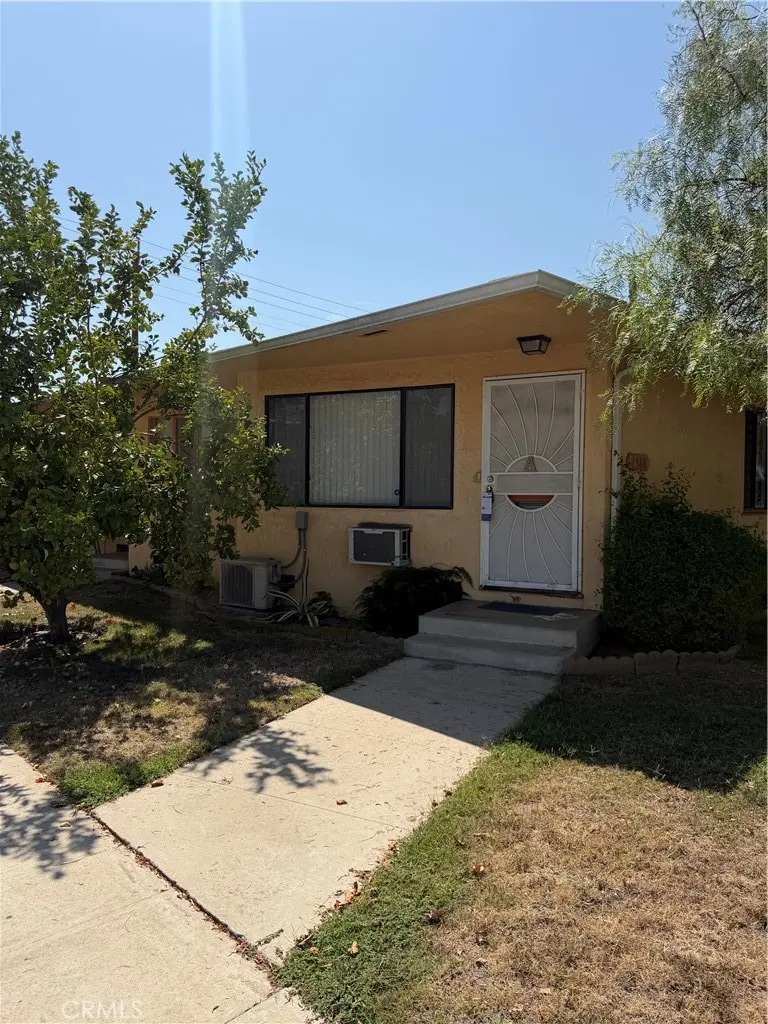 Residential Lease for rent at 1340 N Buena Vista A, Burbank, Los Angeles County, CA featuring 1 bed and 1 bath
