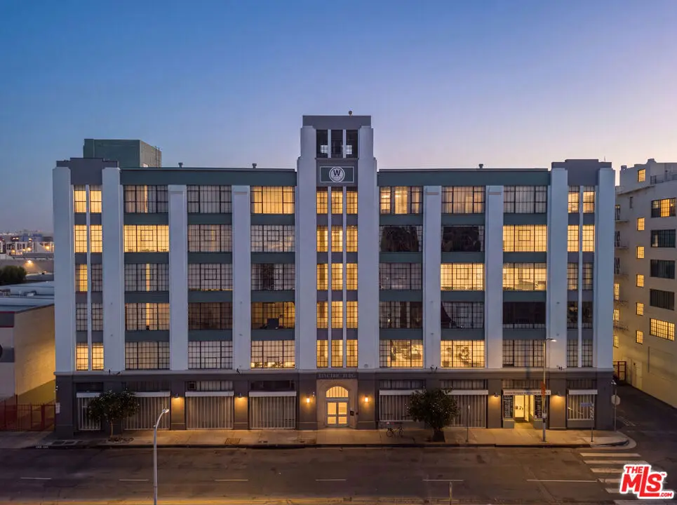 Condominium for sale at 420 S SAN PEDRO Street 106, Los Angeles, CA featuring 1 bed and 2 baths