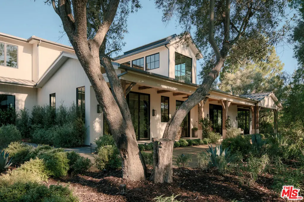 5350 Round Meadow Road, Hidden Hills, CA — listing photo 1