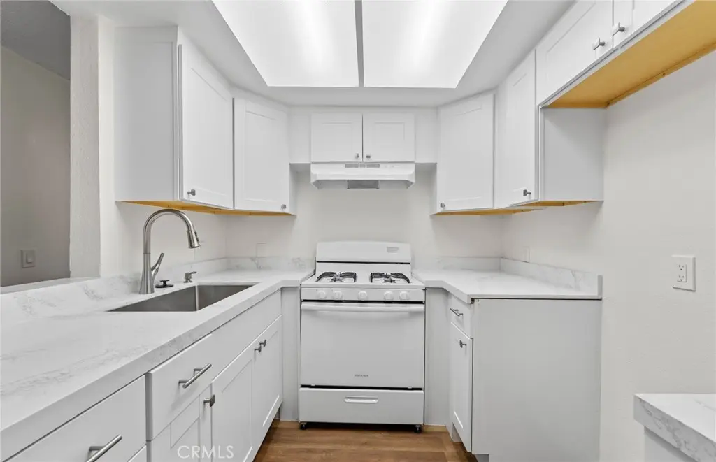 600 W 3rd Street B107, Santa Ana, CA — listing photo 1