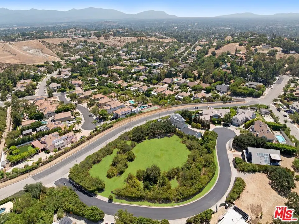 18160 Knoll Hill, Granada Hills, CA — listing photo 1
