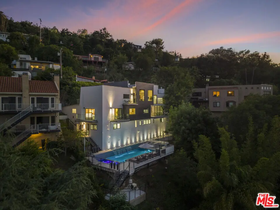 Single Family Residence for rent at 7317 Caverna Drive, Los Angeles, CA featuring 5 beds and 5 baths