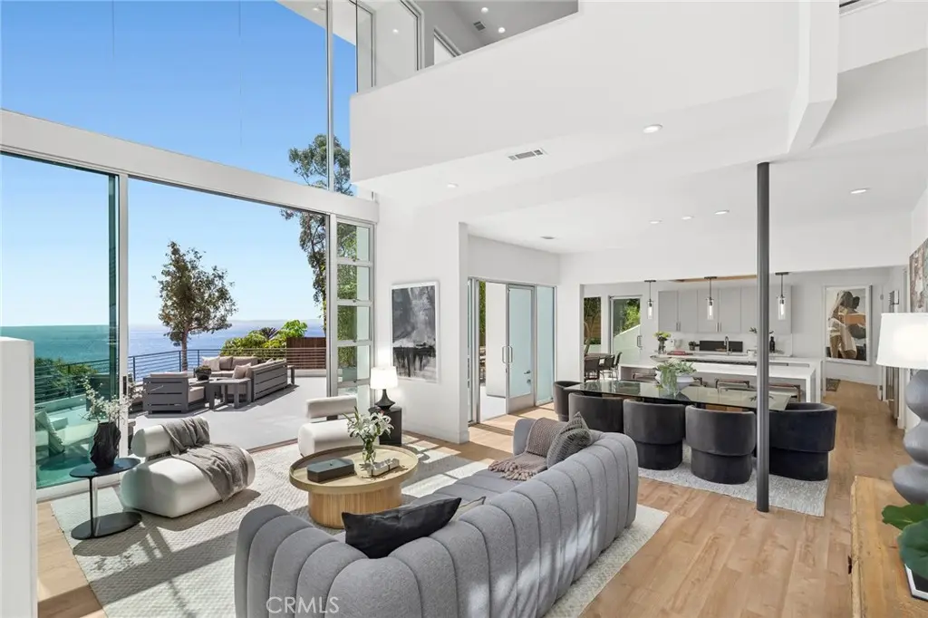 Single Family Residence for rent at 468 Ashton, Laguna Beach, CA featuring 4 beds and 5 baths