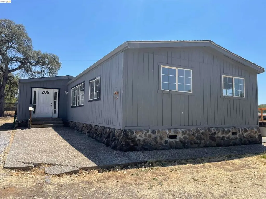 17560 Campbell Flat Road, Sonora, CA — listing photo 1