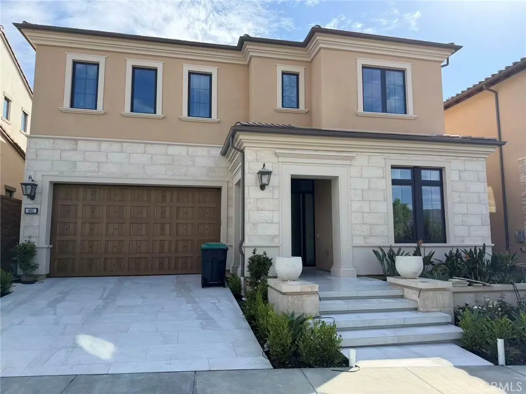 Residential Lease for rent at 445 Promontory, Irvine, Orange County, CA featuring 5 beds and 6 baths