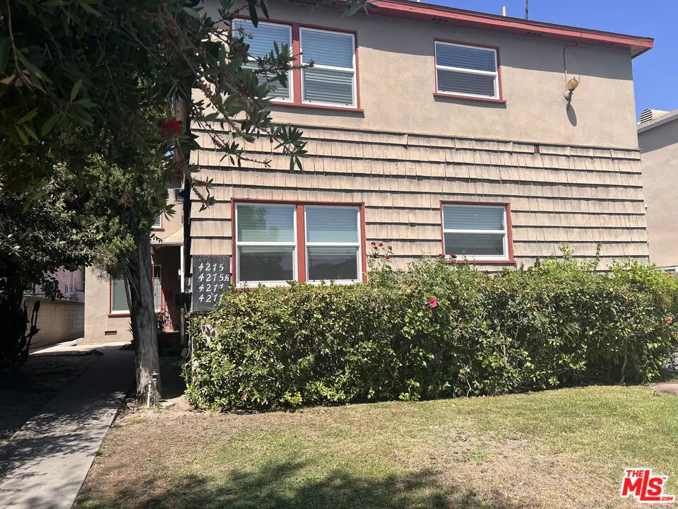 Apartment for rent at 4277 Tujunga Avenue 4277.5, Los Angeles, CA featuring 2 beds and 1 bath