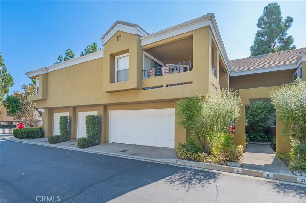 Residential Lease for rent at 8 Lehigh Aisle 119, Irvine, Orange County, CA featuring 1 bed and 1 bath