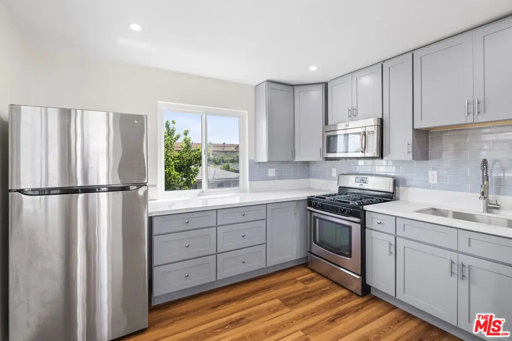 Residential Lease for rent at 4622 W 149th Street, Lawndale, Los Angeles County, CA featuring 2 beds and 1 bath