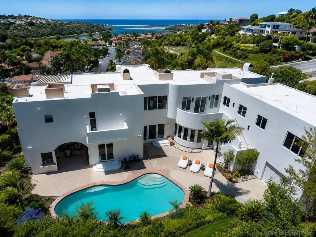 Single Family Residence for sale at 7402 Cadencia St, Carlsbad, San Diego County, CA featuring 6 beds and 7 baths