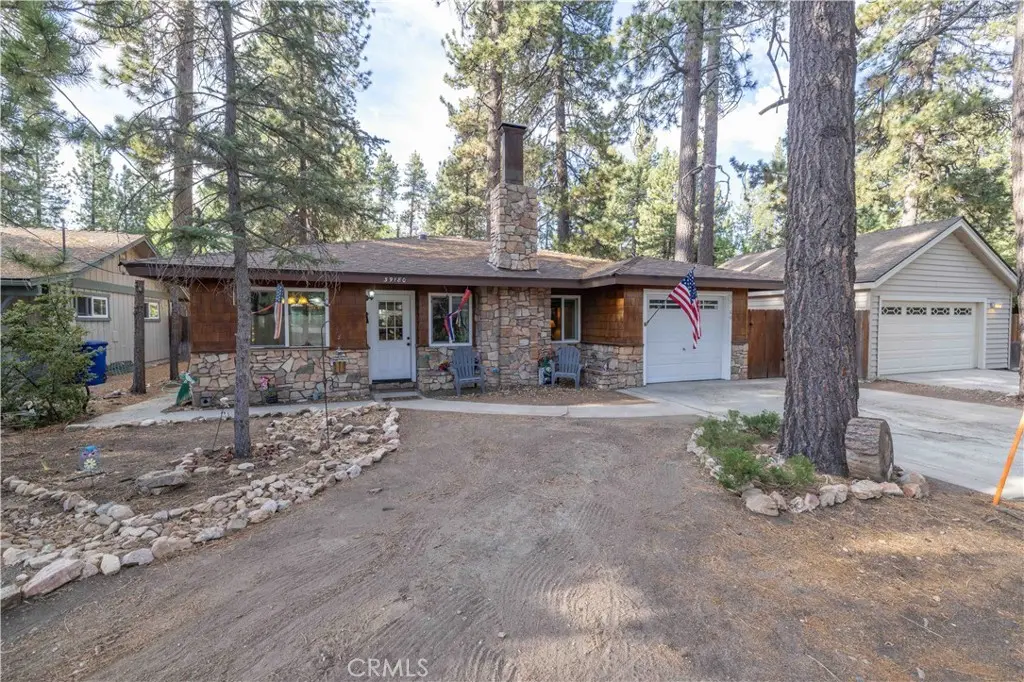Single Family Residence for sale at 39180 Peak, Big Bear Lake, CA featuring 3 beds and 1 bath