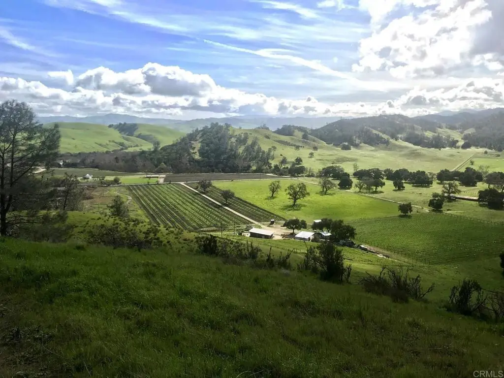 Single Family Residence for sale at 550 Limekiln Road, Hollister, CA featuring 2 beds and 1 bath