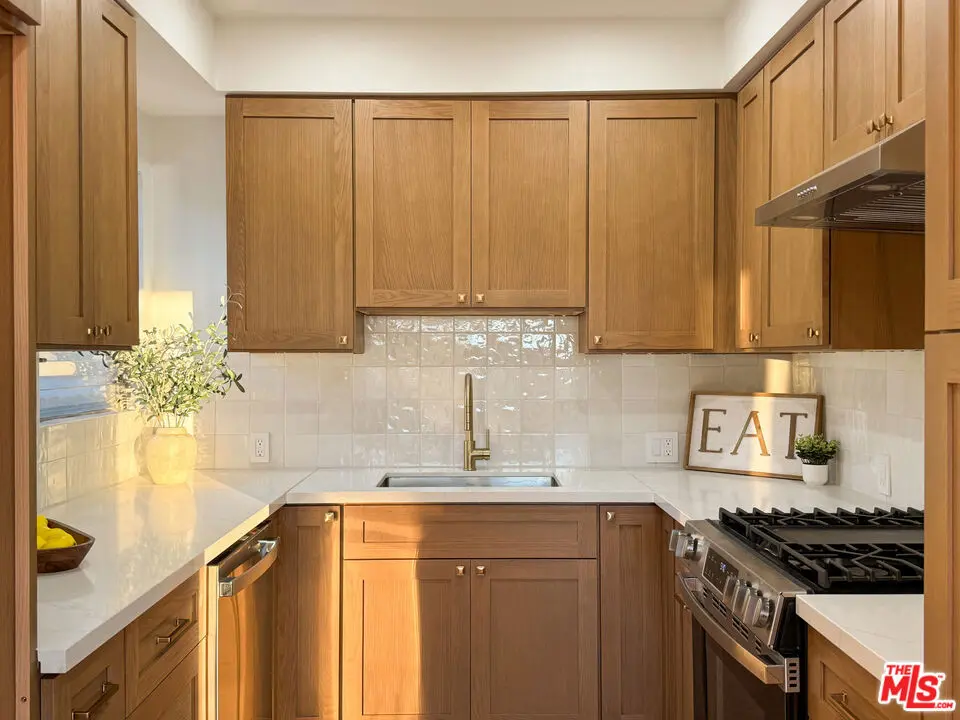 Condominium for sale at 4579 Ambrose Avenue 8, Los Angeles, CA featuring 2 beds and 2 baths