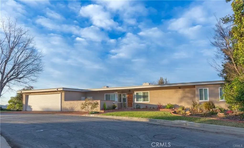 Single Family Residence for rent at 714 Oceanview, Fullerton, CA featuring 3 beds and 2 baths