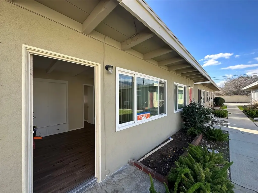 Residential Lease for rent at 1015 N Azusa Avenue 03, Azusa, Los Angeles County, CA and 1 bath