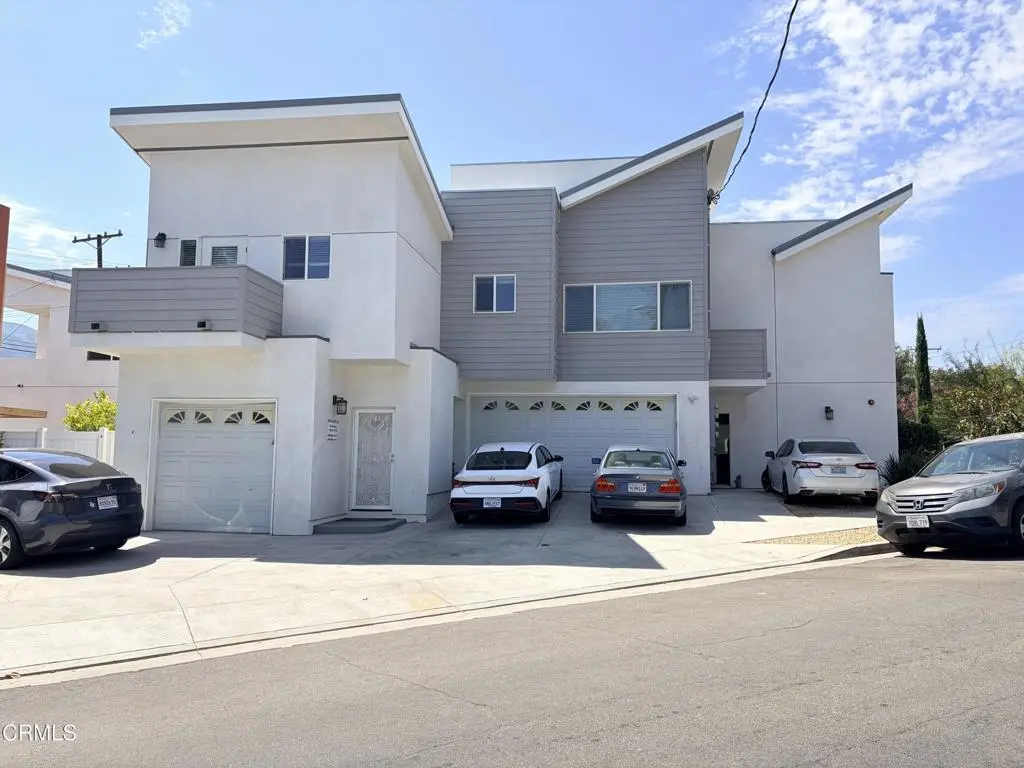 2500 Hermosa Avenue C, Montrose, CA — listing photo 1