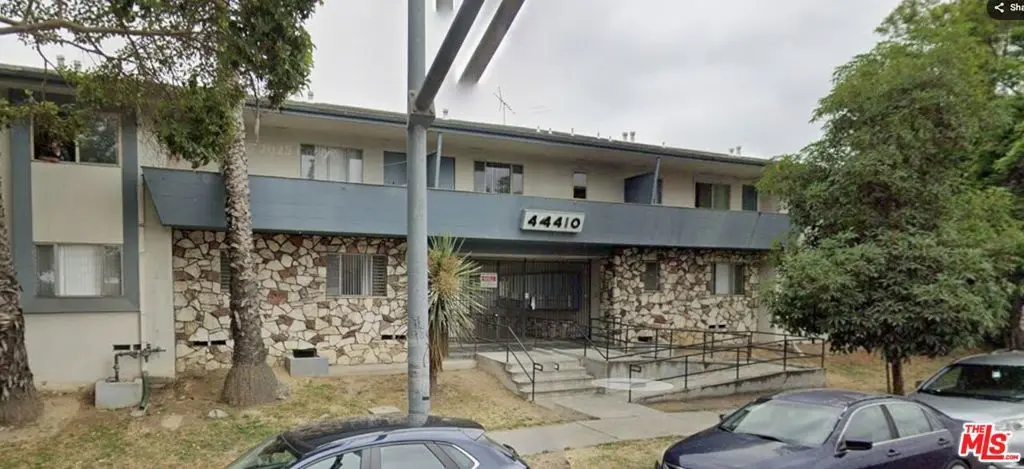 Residential Lease for rent at 4410 W Martin Luther King Jr Boulevard 221, Los Angeles, Los Angeles County, CA featuring 1 bed and 1 bath