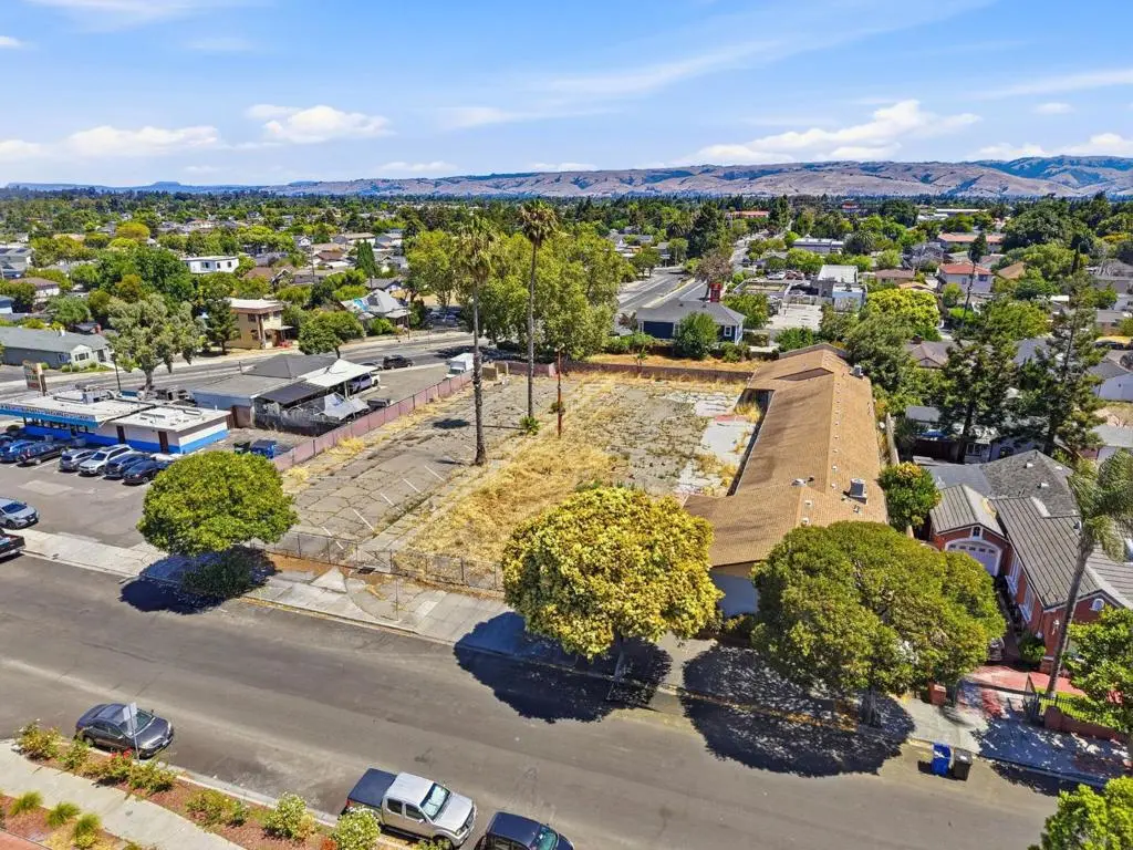 6940 Rich Avenue, Newark, CA — listing photo 1