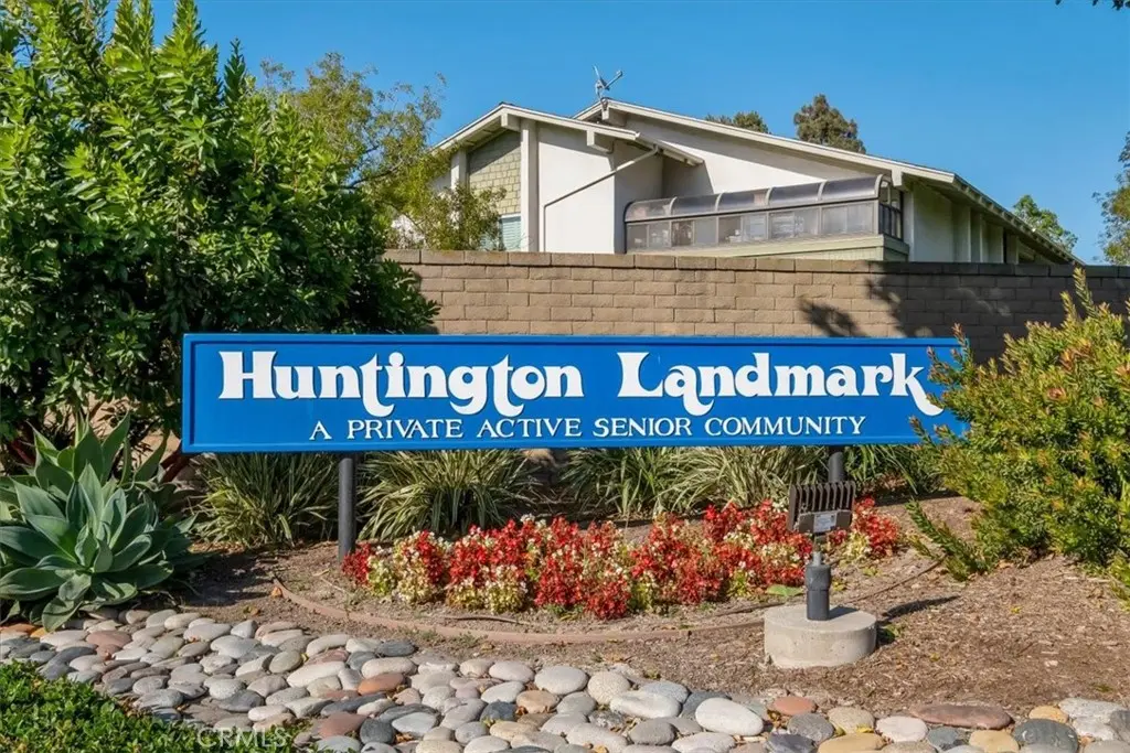 8877 Lauderdale Court 213F, Huntington Beach, CA — listing photo 1