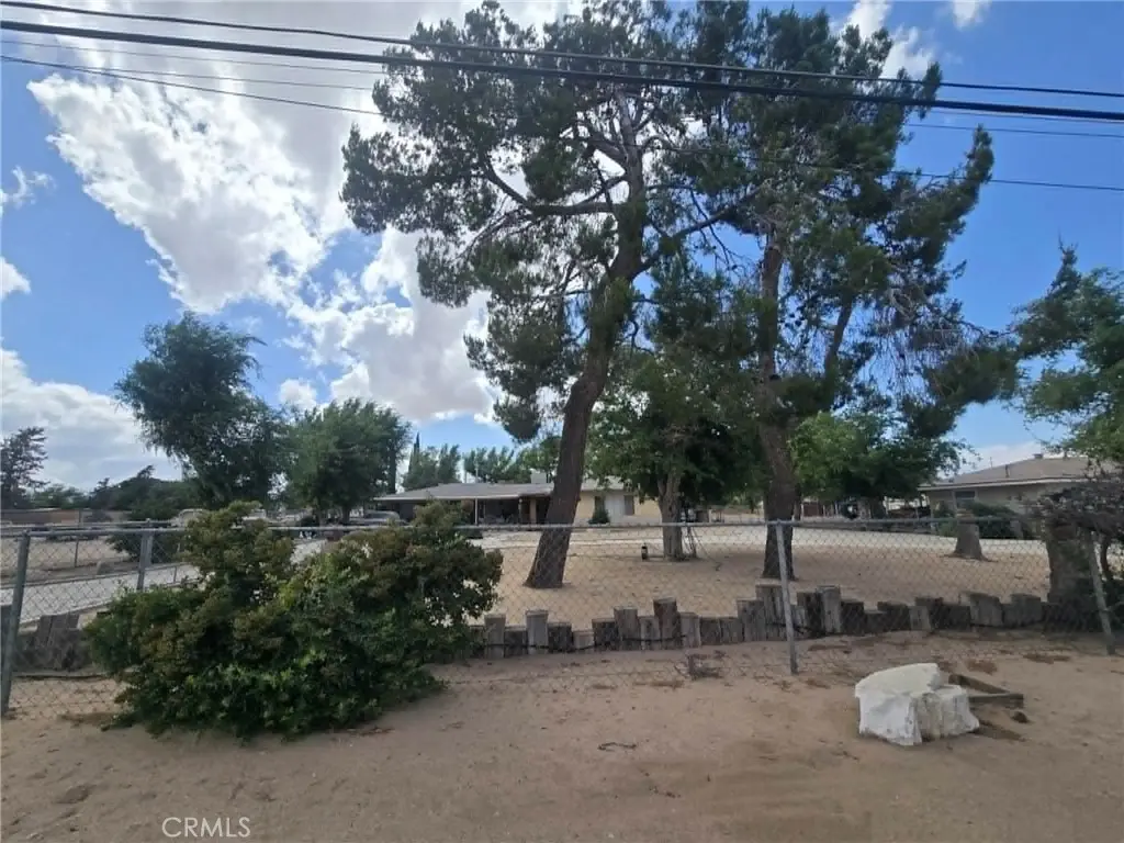Single Family Residence for sale at 9100 11th, Hesperia, CA featuring 3 beds and 3 baths