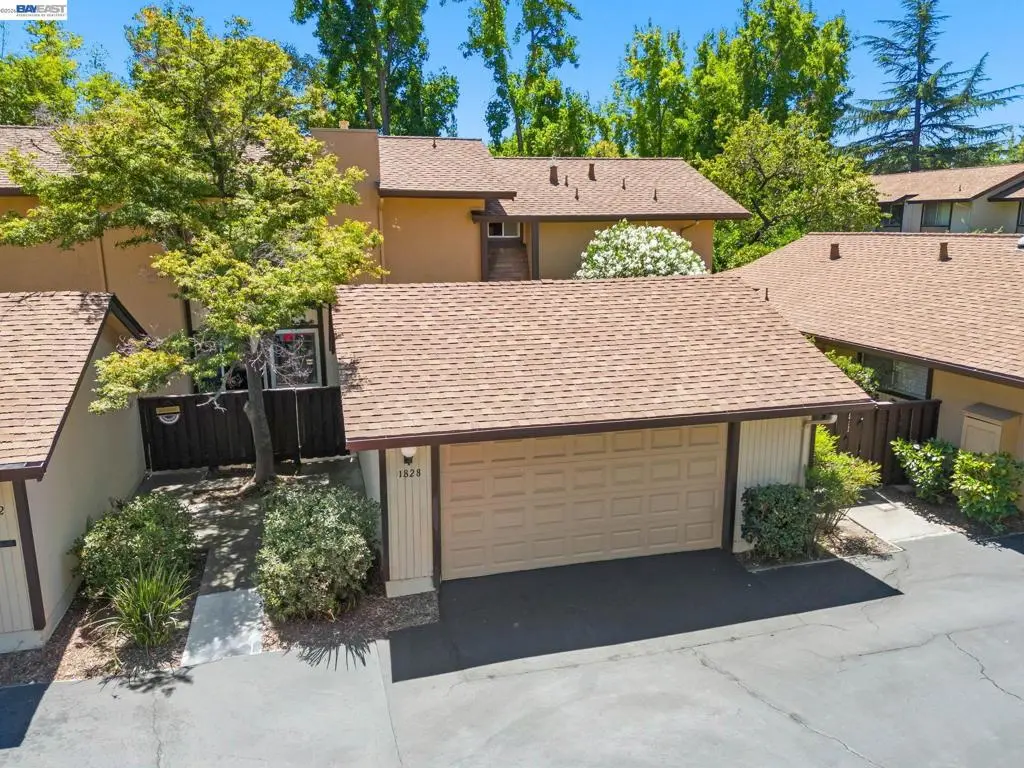 Townhouse for sale at 1828 Countrywood Ct, Walnut Creek, CA featuring 4 beds and 3 baths