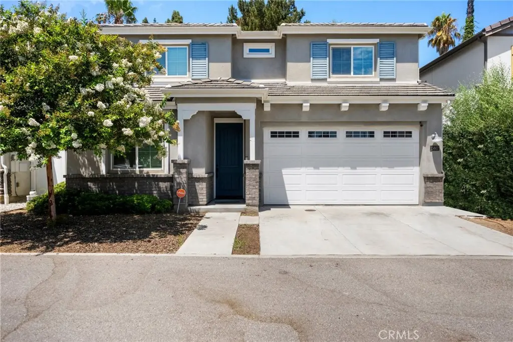 15607 W Lilli Way, Van Nuys, CA — listing photo 1