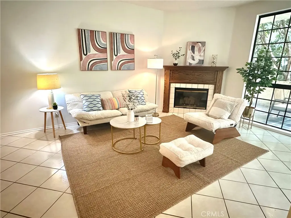 235 S Holliston 118, Pasadena, CA — listing photo 1