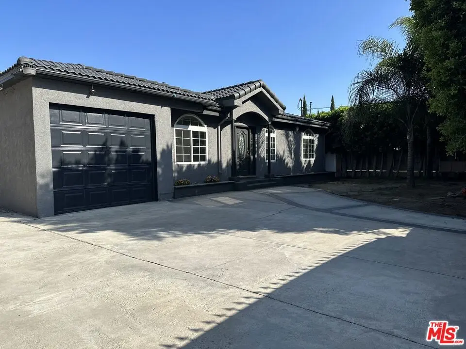 Residential Lease for rent at 6742 Radford Avenue, Los Angeles, Los Angeles County, CA featuring 3 beds and 2 baths