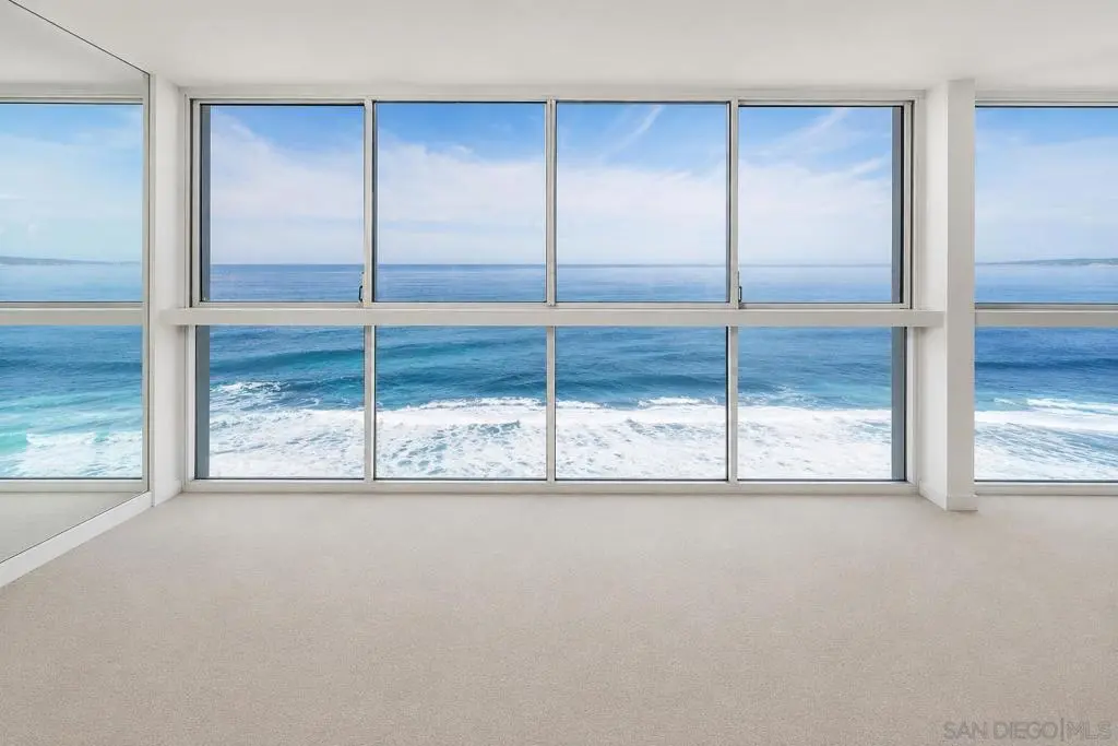 Condominium for sale at 939 COAST 11 B, San Diego, CA featuring 2 beds and 2 baths