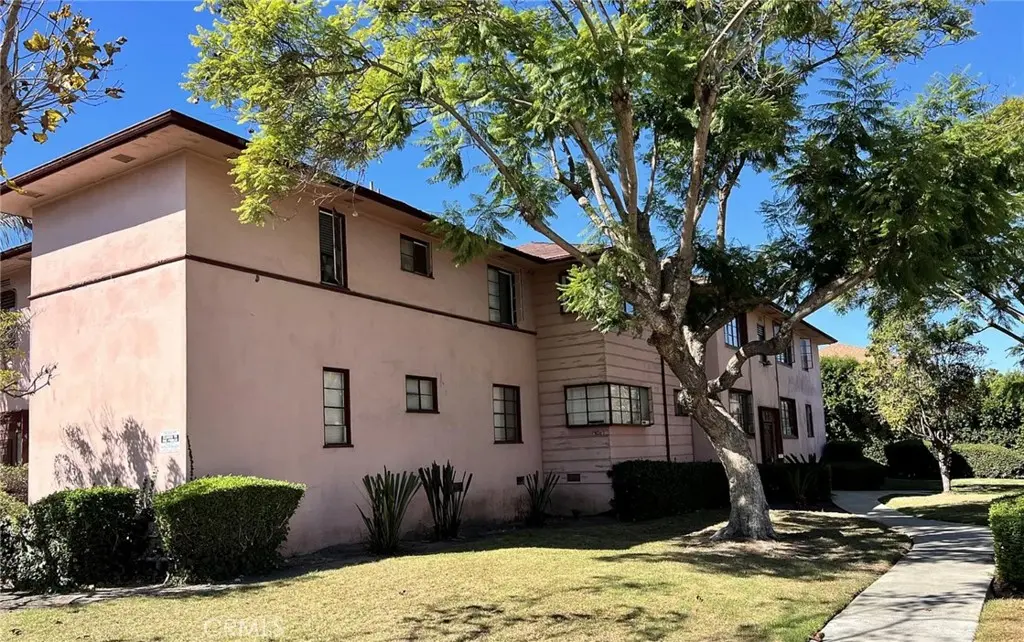 Condominium for rent at 4061 Abourne C, Los Angeles, CA featuring 2 beds and 1 bath