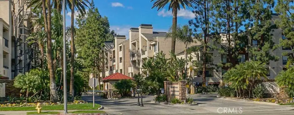 5520 Owensmouth Ave 103, Woodland Hills, CA — listing photo 1