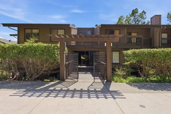 Condominium for sale at 3357 Brittan Avenue 6, San Carlos, CA featuring 3 beds and 2 baths