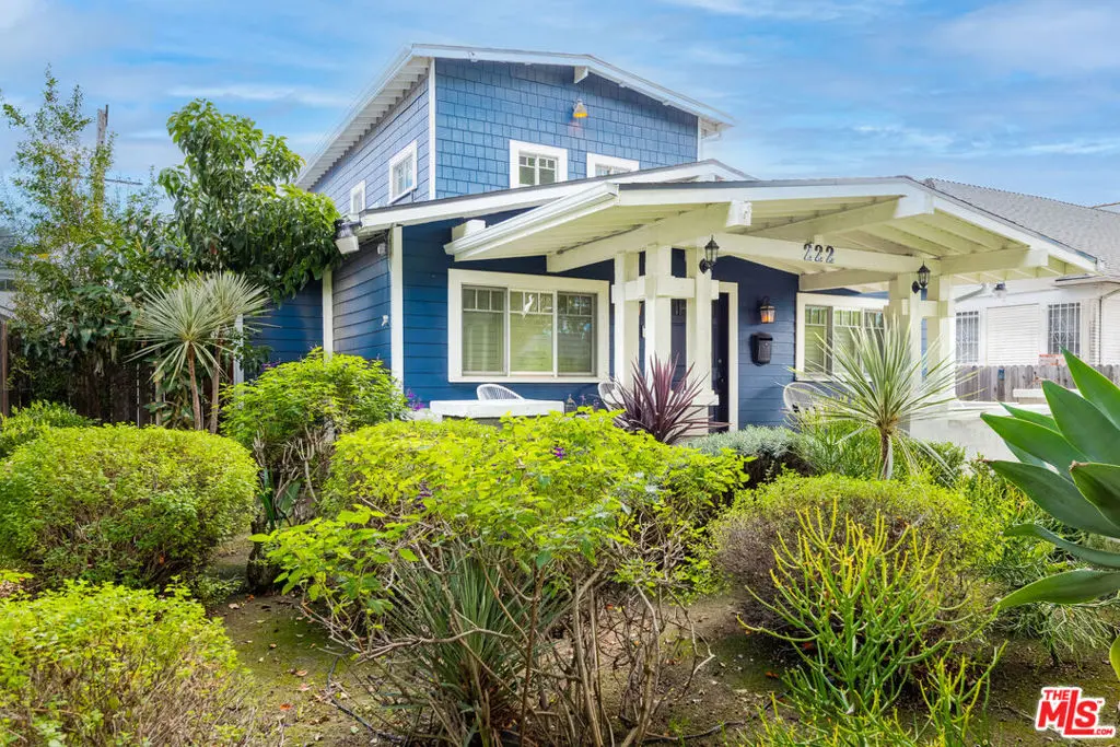 Single Family Residence for sale at 222 N St Andrews Place, Los Angeles, CA featuring 4 beds and 4 baths
